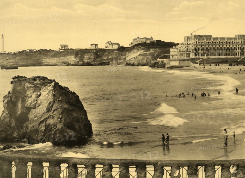 Biarritz - Hotel du Palais et la Baie, c1930.