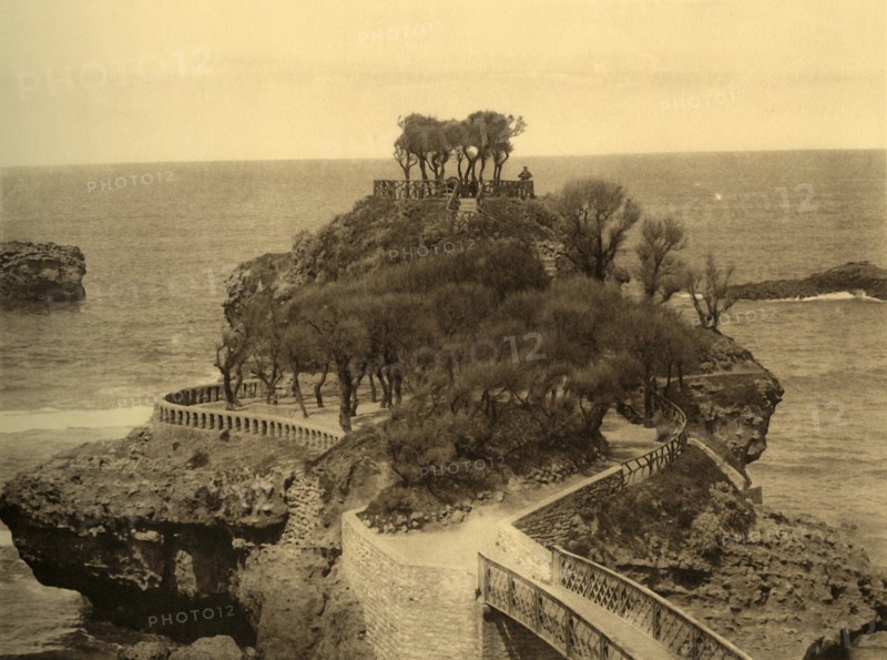 Biarritz - Le Rocher du Basta, c1930.