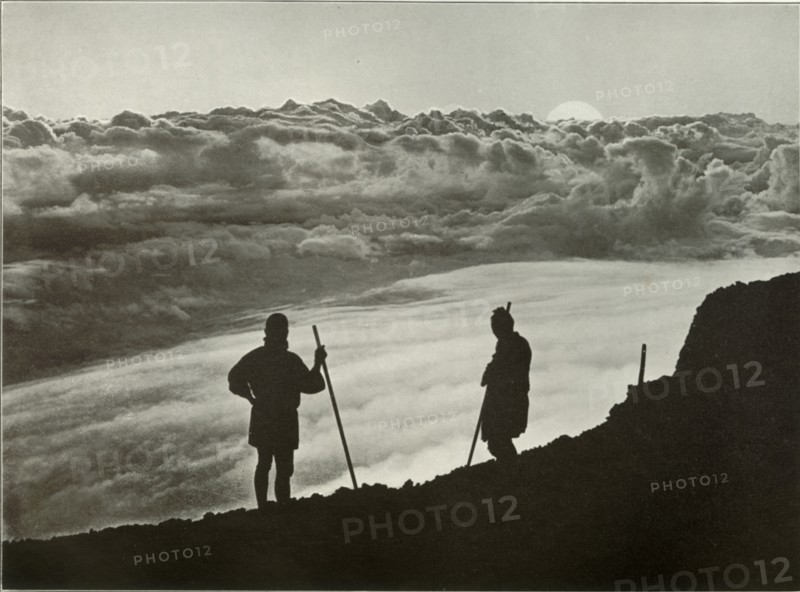 Sunset from the Summit of Fuji', 1910.