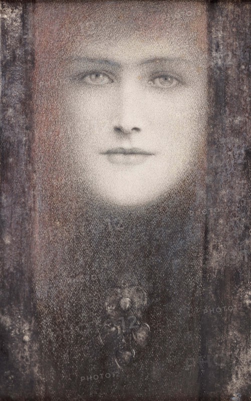 Le masque au rideau noir, 1892.