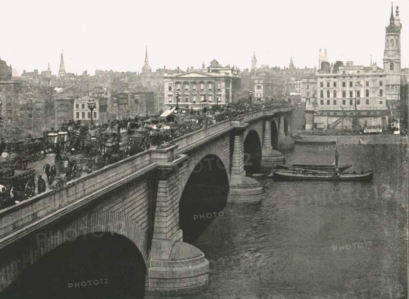 London Bridge looking North, 1895.