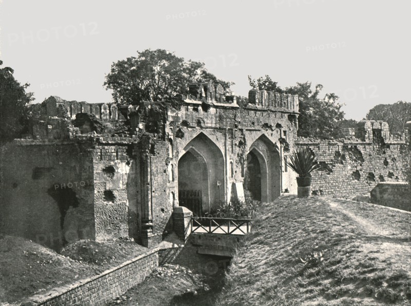 The Kashmiri Gate, Delhi, India, 1895.