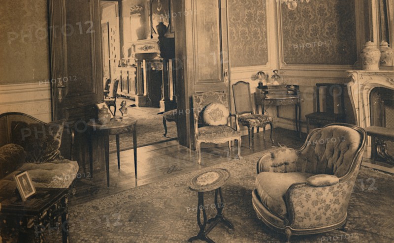 The Minister's office at the Cuban Embassy in Brussels, Belgium, 1927.