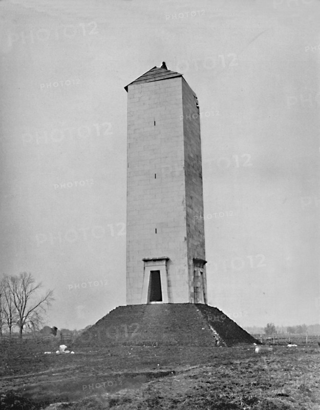 Jackson Monument, Battlefield of New Orleans, Louisiana', c1897.