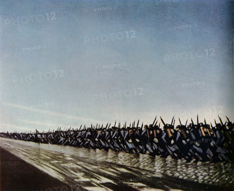Column on the March', 1915. (1943).
