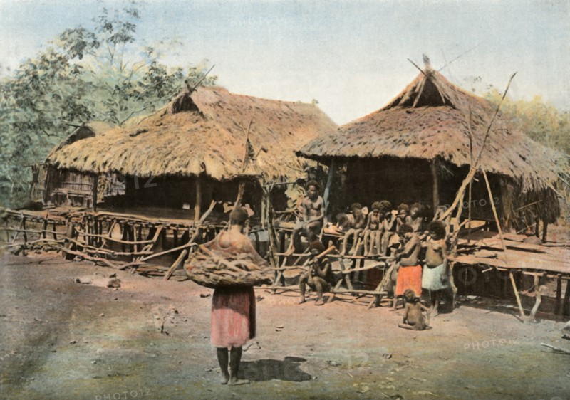 Nouvelle-Guinee. Karapuna. Village Indigene', (Papua New Guinea. Karapuna. Native Village), 1900.
