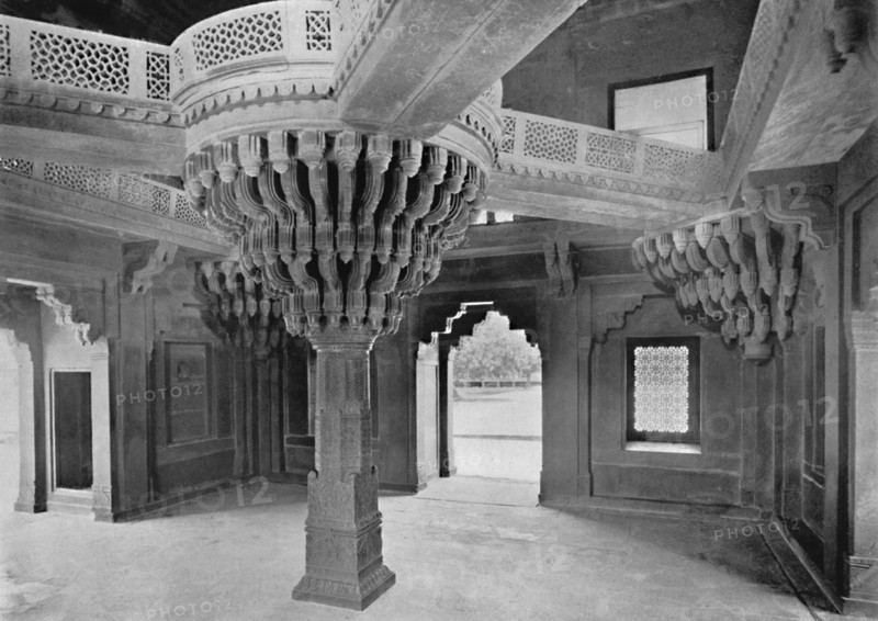 Fatehpur Sikri. Pillar in the Dewan-i-Khas', c1910.