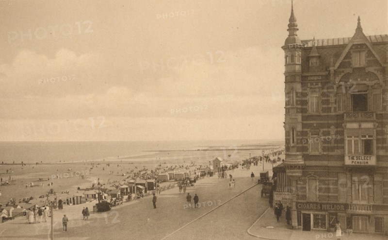 La Digue et la Plage', (Promenade and the Beach), c1900.