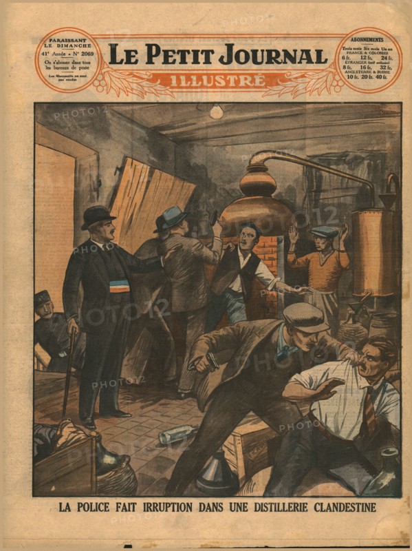 Police raid on an illicit distillery,1930
