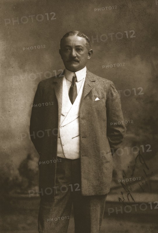 Mr H J King,1911