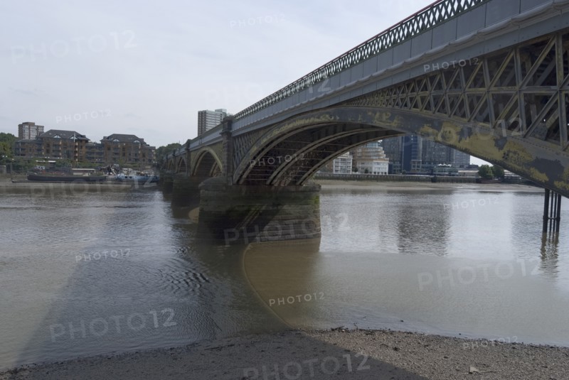 Rail bridge near Chelsea Harbour, Fulham