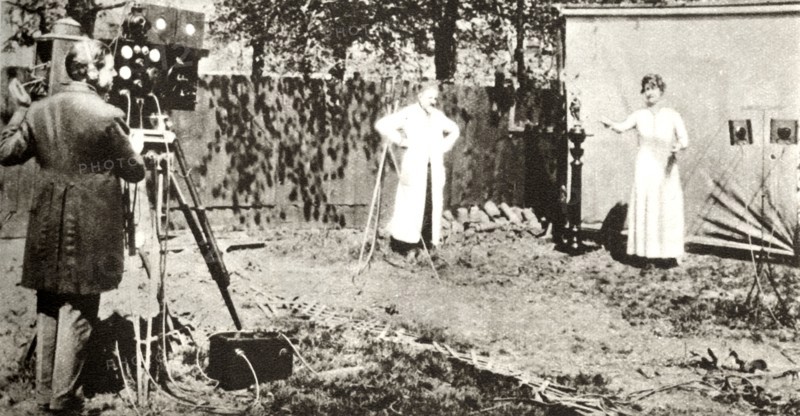 Eugene Lauste recording the first combined moving image and sound, c1905