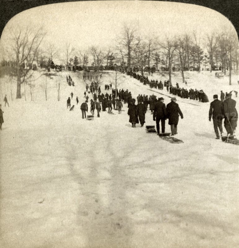 'Canadian winter sports - tobogganing',1905