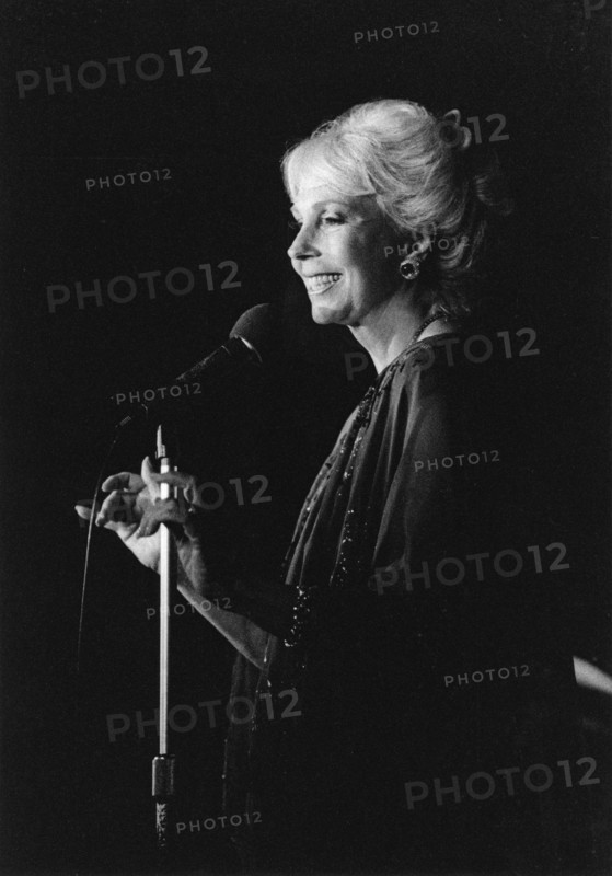 Marion Montgomery, Great Northern Hotel, London, 1999. Creator: Brian Foskett.