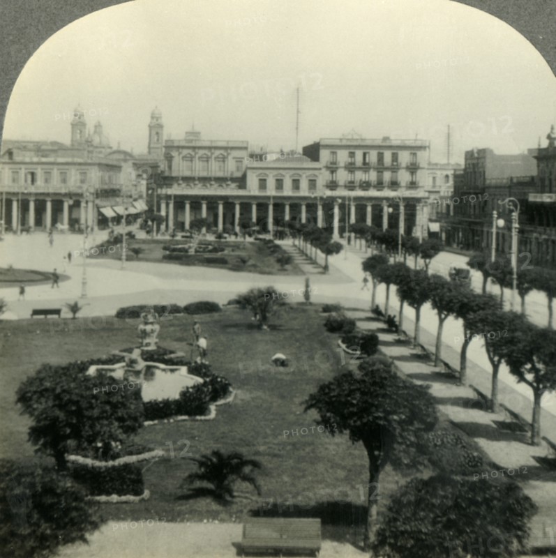 'Independence Plaza, Montevideo, Uruguay', c1930s. Creator: Unknown.
