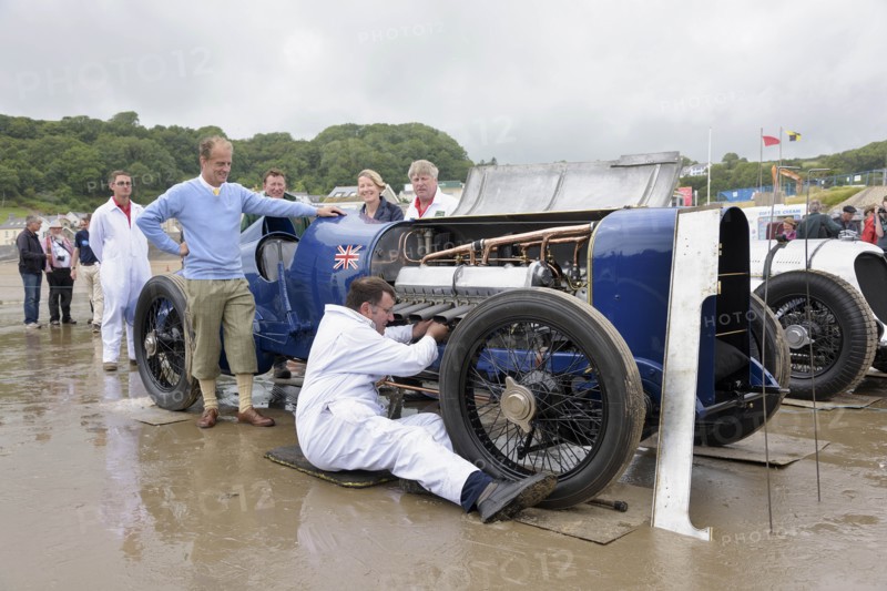 1925 Sunbeam 350 hp driven by Don Wales at Pendine Sands 2015. Creator: Unknown.