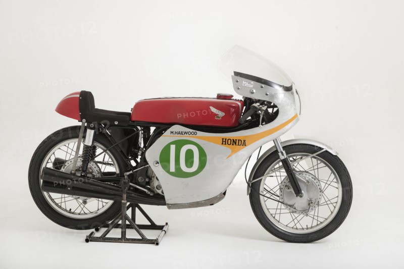 1961 Honda RC162, Mike Hailwood. Creator: Unknown.