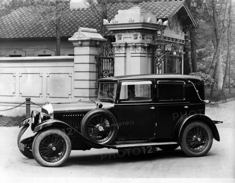 1930 Bentley 4.5 litre Weymann body. Creator: Unknown.