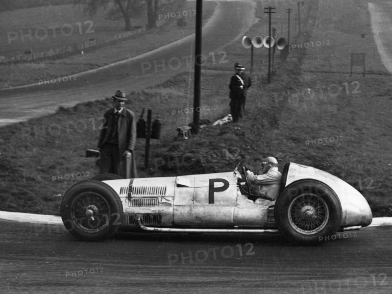 Mercedes Benz W154, Hermann Lang, Donington Grand Prix 1938. Creator: Unknown.