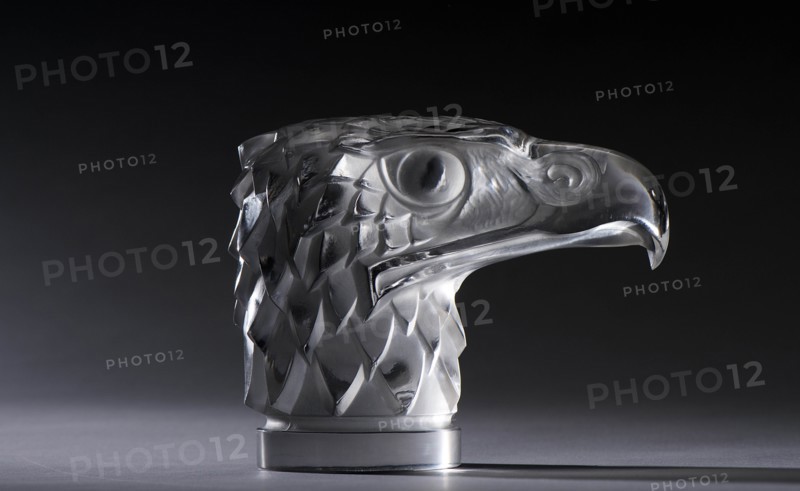 Tete d'Aigle Lalique mascot. Creator: Unknown.