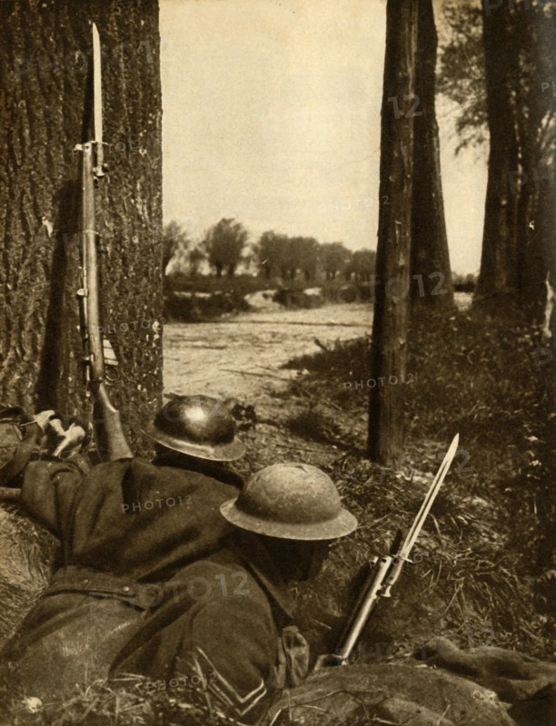 British troops on the front line, France, First World War, 1914-1918, (1933). Creator: Unknown.
