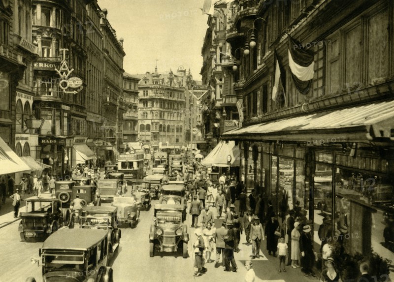 Kärntner Straße, Vienna, Austria, c1935. Creator: Unknown.