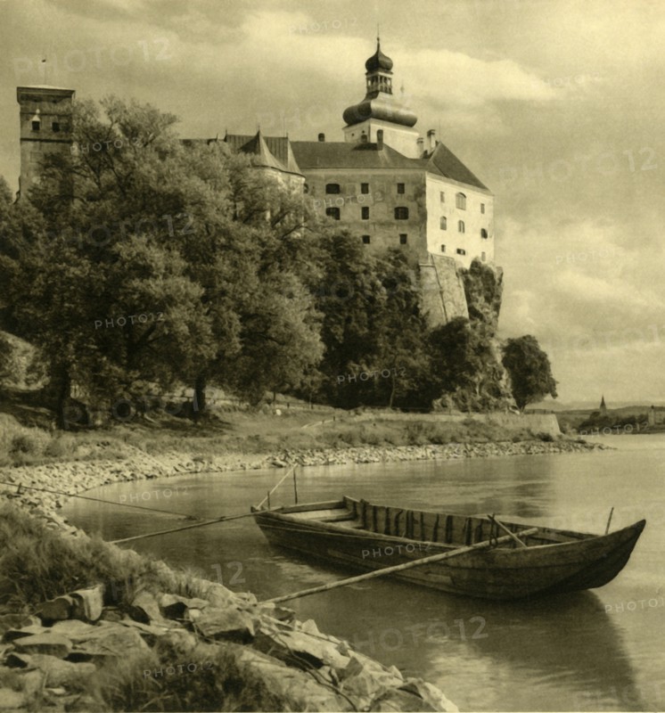 Schloss Persenbeug, Wachau, Lower Austria, c1935. Creator: Unknown.