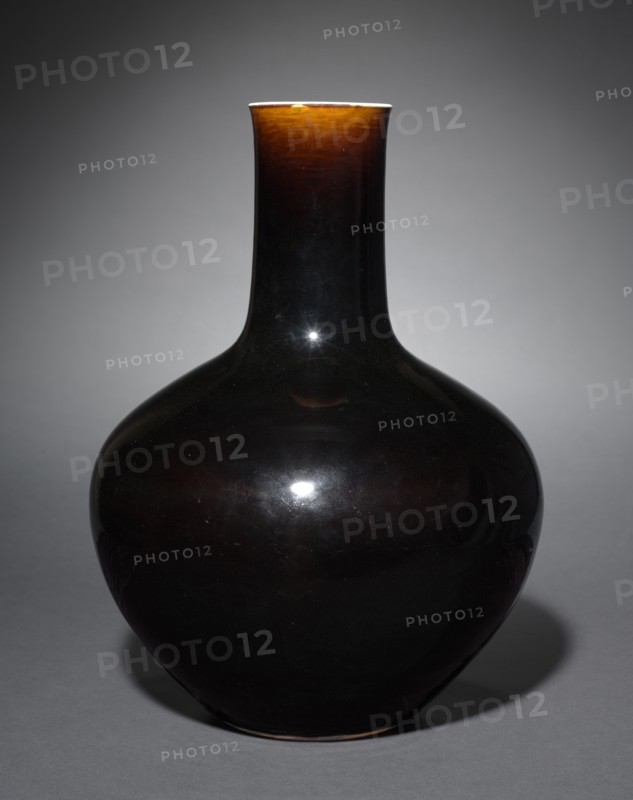 Bottle-Shaped Vase, 1736-1795. Creator: Unknown.