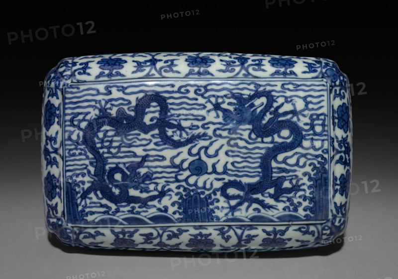 Covered Box with Dragons, 1573-1620. Creator: Unknown.