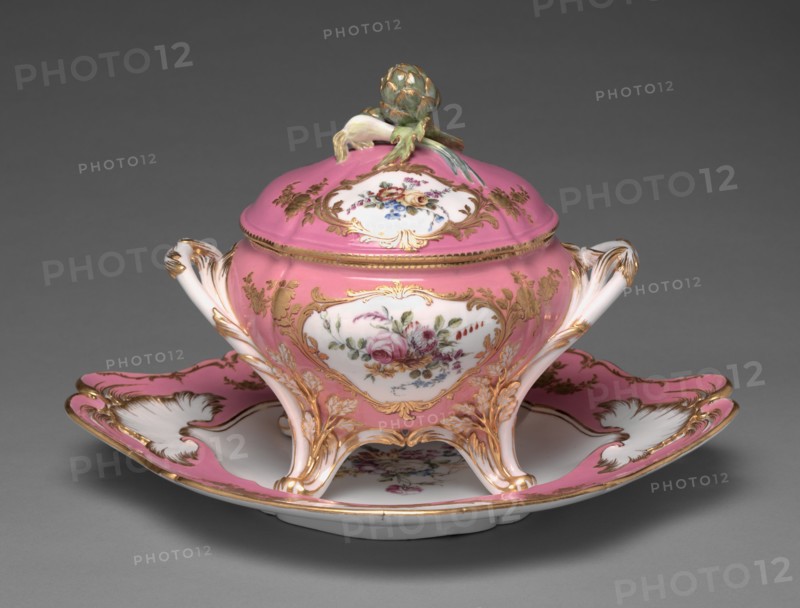 Covered Tureen on Stand (2 of 2), 1757. Creator: Sèvres Porcelain Manufactory (French, est. 1740).