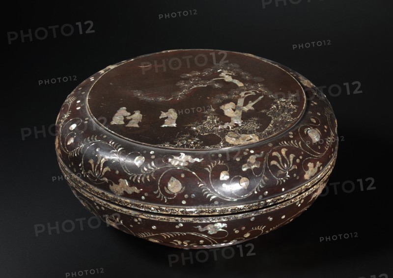 Cylindrical Box, 17th century. Creator: Unknown.