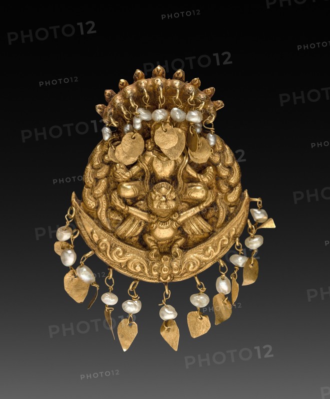 Earring with Four-Armed Vishnu Riding Garuda with Nagas (serpent divinities), 1600s or 1700s. Creator: Unknown.