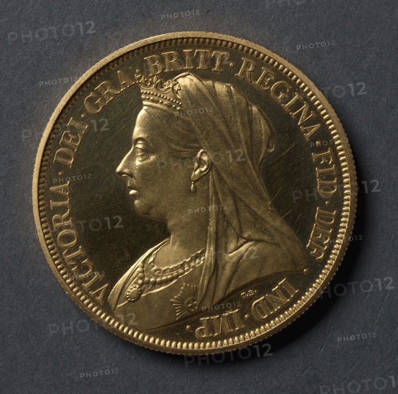 Five Pounds (obverse), 1893. Creator: Thomas Brock (British).
