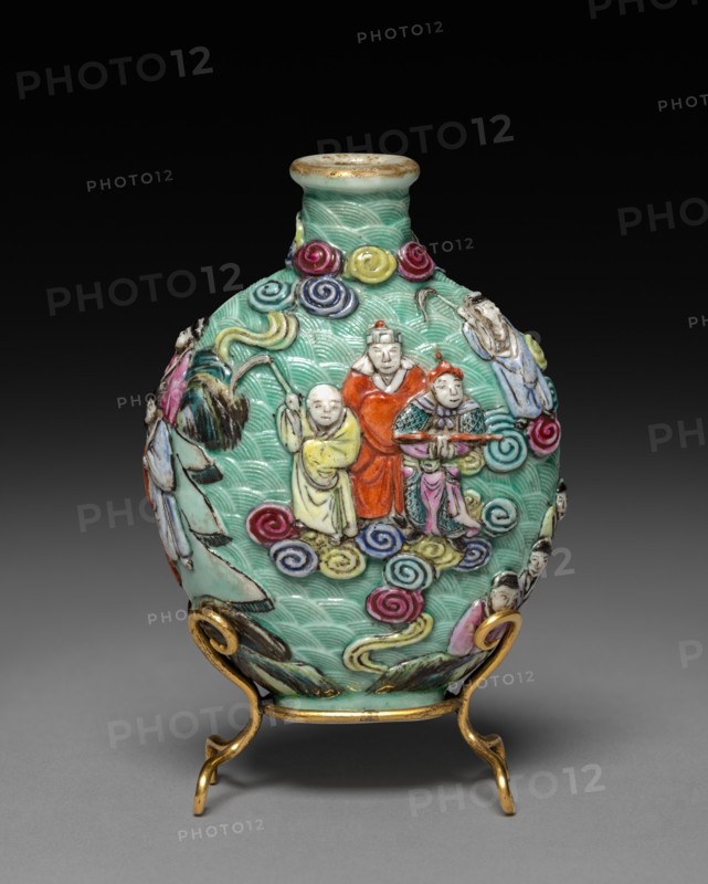 Flattened Ovoid Snuff Bottle with Stopper, 1796-1820. Creator: Unknown.