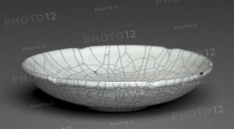 Flat Dish: Guan ware, 960-1279. Creator: Unknown.