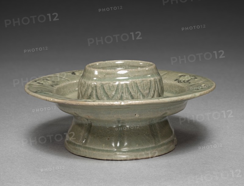 Floral-shaped Cup Stand with Inlaid Chrysanthemum Design, 1100s. Creator: Unknown.