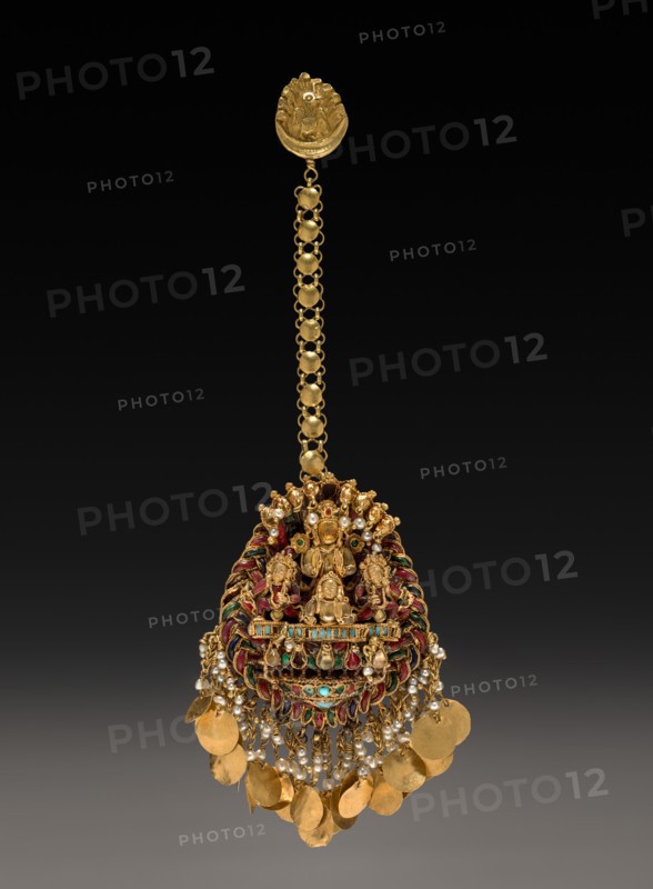 Forehead Pendant with Sun God Surya in a Chariot with Attendants, 1600s or 1700s. Creator: Unknown.