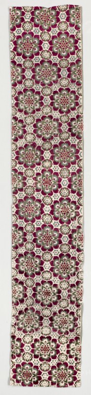 Four-colour Velvet with Medici Armorial in Rosettes, 1450-1500. Creator: Unknown.