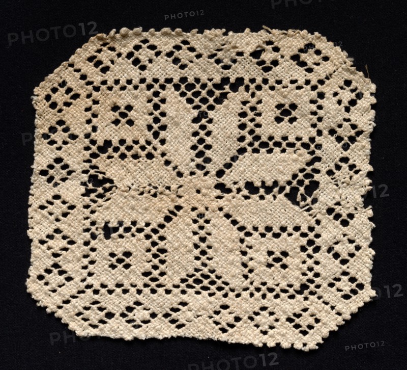 Fragment with Floral Motif, 17th-18th century. Creator: Unknown.