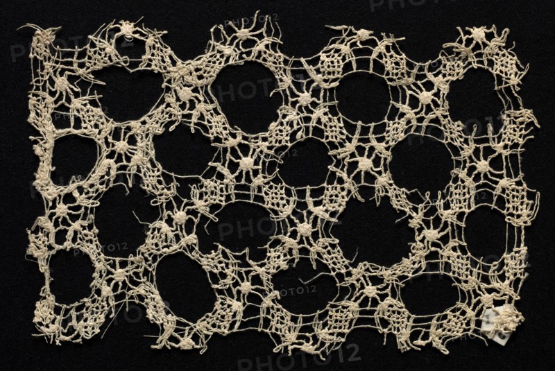 Fragment with Wide Circular Pattern, 16th-17th century. Creator: Unknown.
