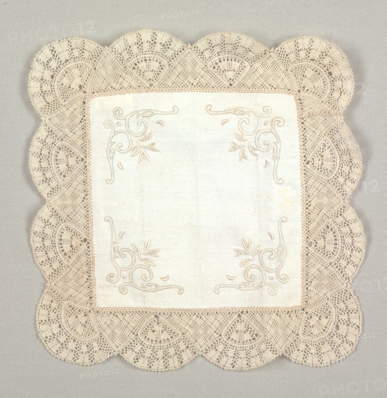Lace, 19th century. Creator: Unknown.
