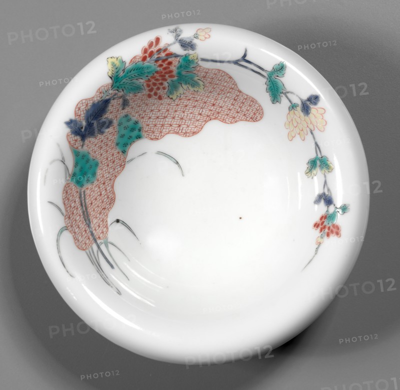 Pair of Bowls with Flowers and Branches: Kakiemon Ware, early 18th century. Creator: Unknown.