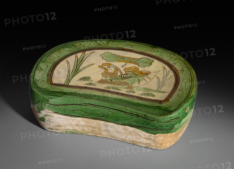 Pillow with Mandarin Duck: Cizhou Ware, 12th-13th Century. Creator: Unknown.