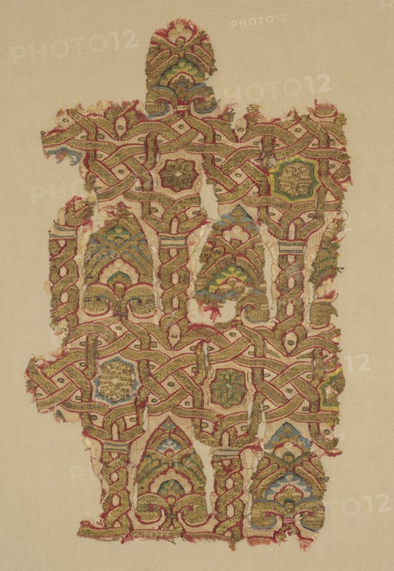 Silk fragment with arcade and palmettes, 1200s. Creator: Unknown.