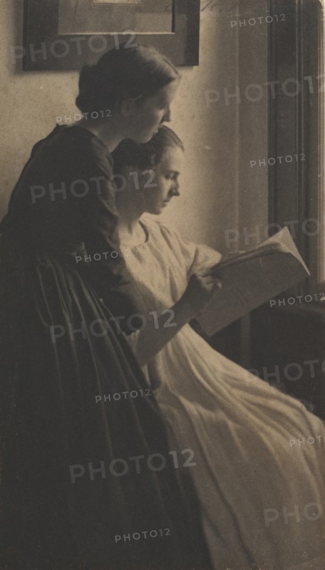The Readers, 1897. Creator: Clarence H. White (American, 1871-1925).