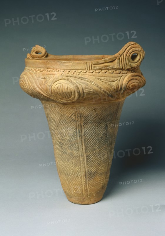Urn (kame), c. 2000 BC. Creator: Unknown.