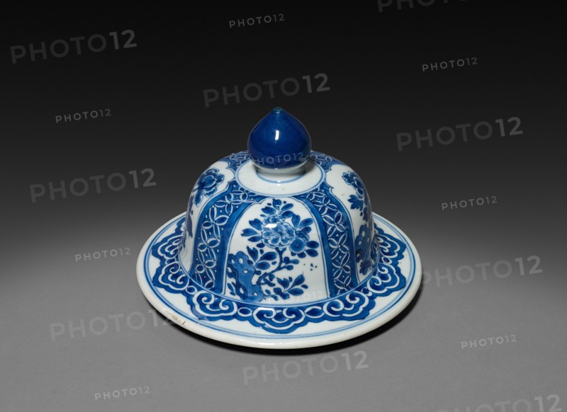 Vase with Cover (lid), 1662-1722. Creator: Unknown.