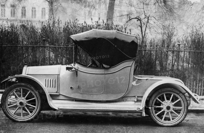 1910 Hillman 12-15hp. Creator: Unknown.