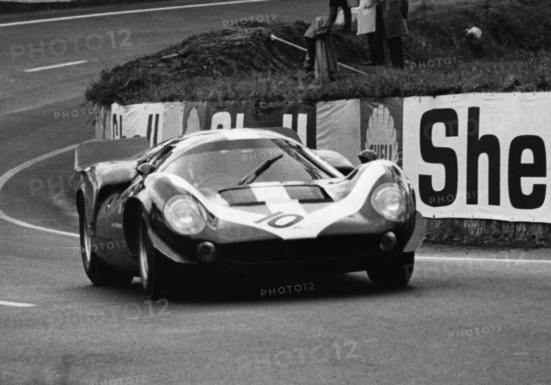 Lola T70, Aston during test day at Le Mans 1967. Creator: Unknown.