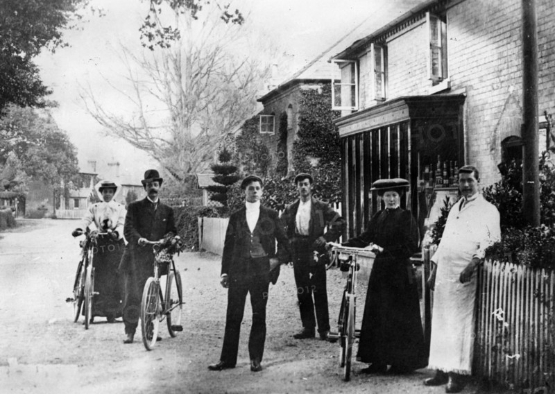 Group of Edwardian cyclists at Exbury in Hampshire. Creator: Unknown.